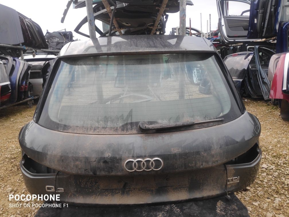 Врата багажник Audi Q3 / Ауди КЮ3 2012г