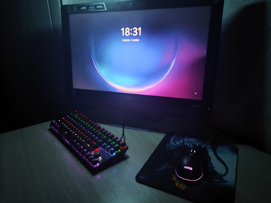 Моноблок для работы и игр