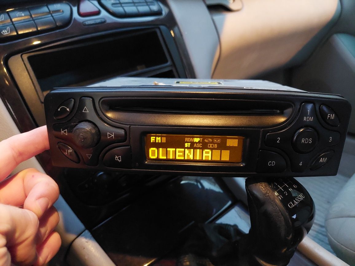 CD Player Auto Merceses C200 w203