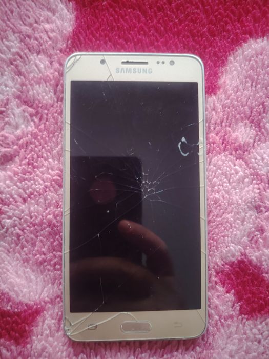 Telifon j5.6 emeykadan o'tkan