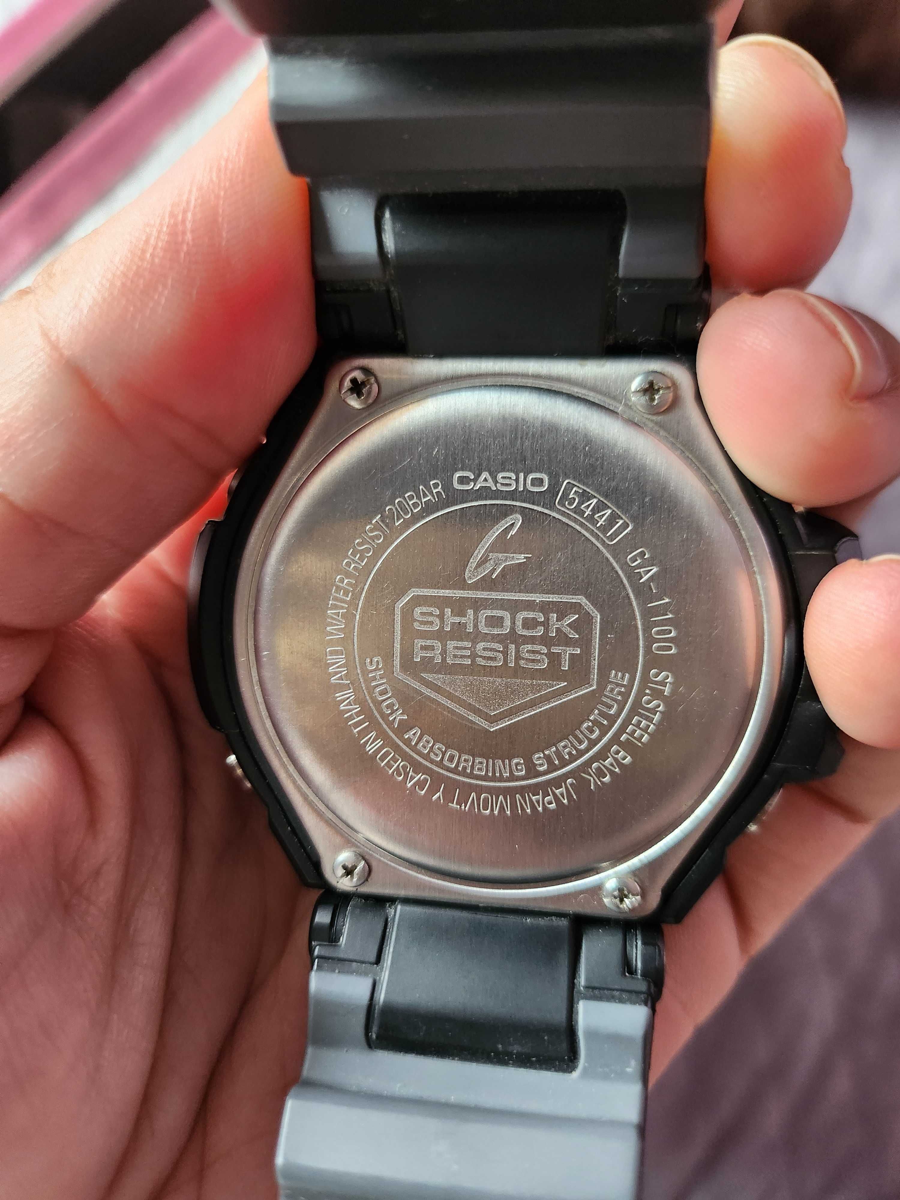 Часовник CASIO 1100