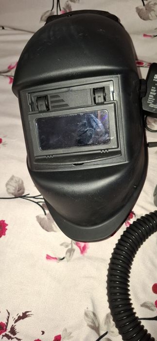 Masca de sudura noua