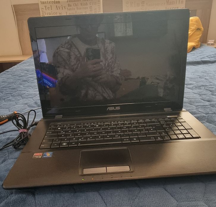 Лаптоп Asus X73B 15,6 за части