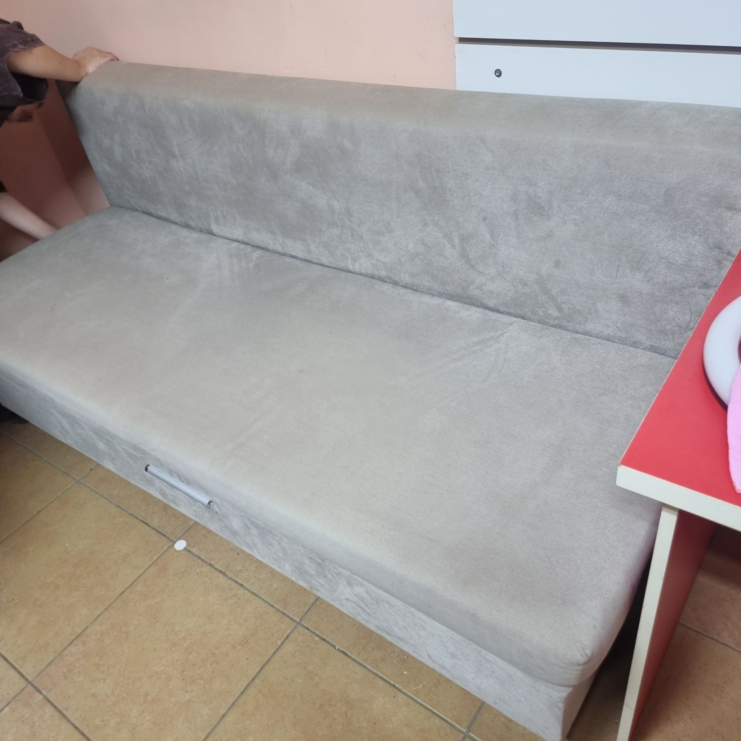 Продам диван 1,7м