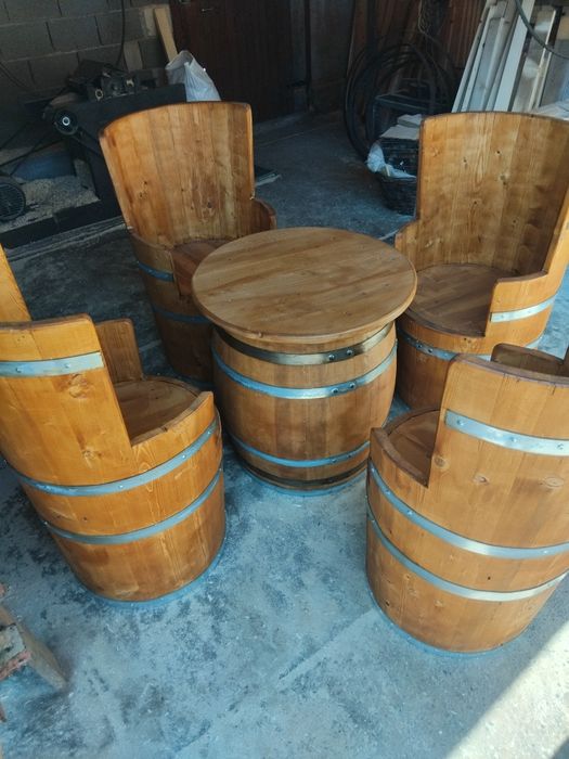 Mobilier din butoi!