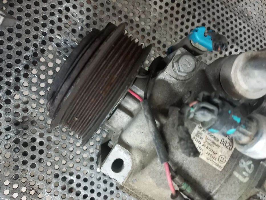 Compresor Clima Opel Astra J Zafira B/C Meriva B Mokka 1.7 Cdti Motor A17DTR A17DTH Cod  - Dezmembr