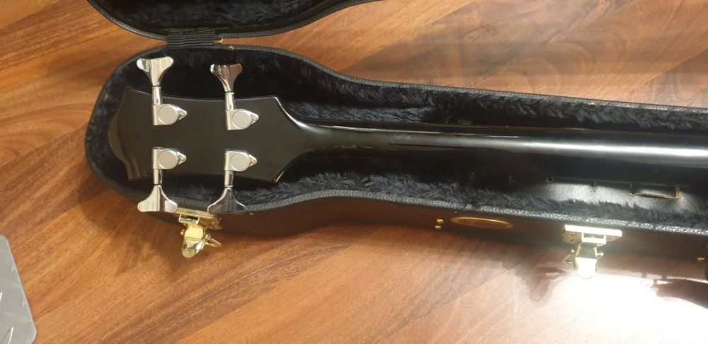 Chitara bass  Violin 4 String  Beatle Bass