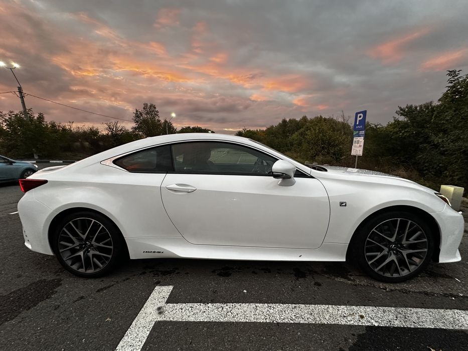 Lexus RC 300H F Sport hybrid