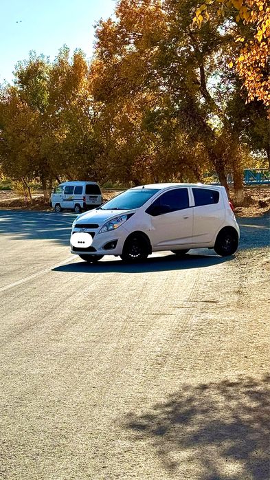 Rasxodsiz Spark narxi kelishiladi navarotlari bor