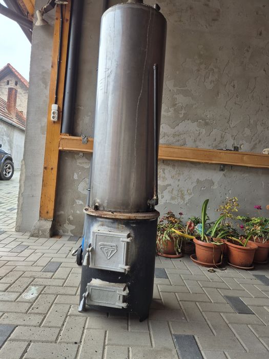 Vând boiler cu serpentina si soba