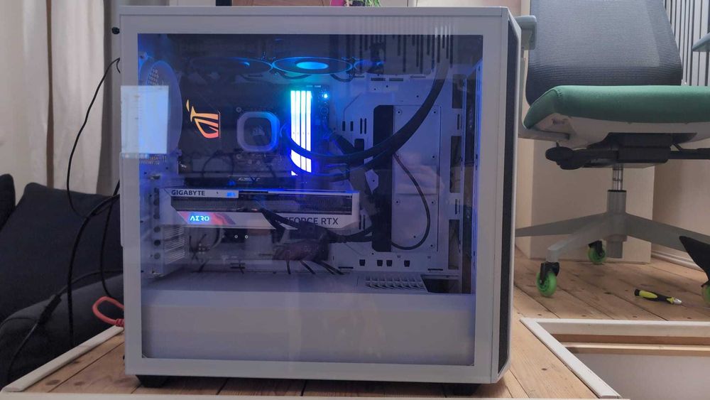 PC Intel i9-14900K 128 GB RAM RTX™ 4070 Ti Super Z790-F GAMING WIFI II