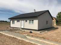 Vând căsuțe și cabane
