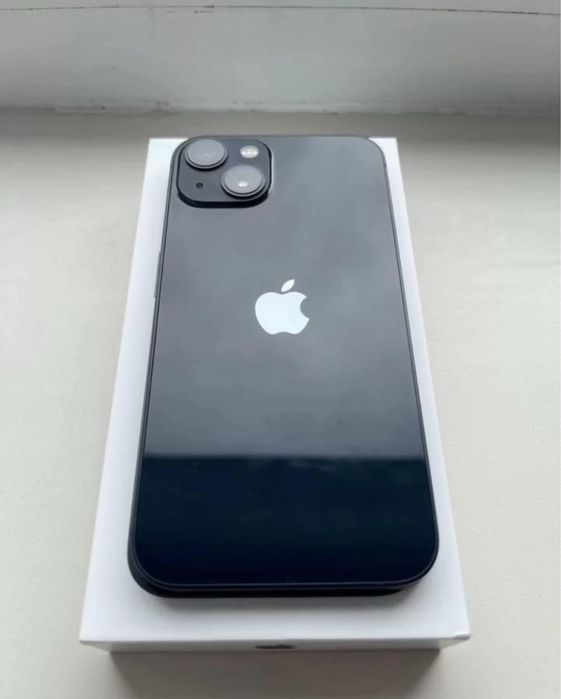 Срочно продам айфон 13 128гб