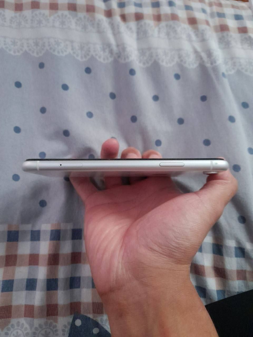 Iphone XR LLA region