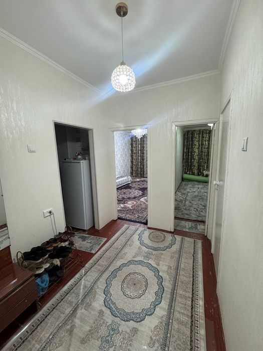 2 xonali Kv sotiladi