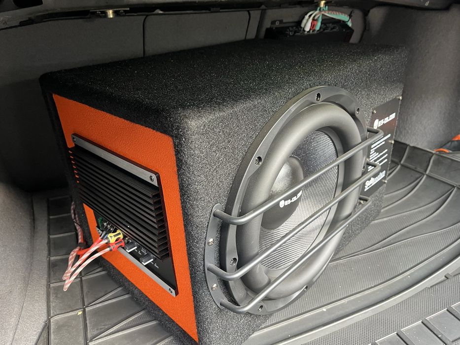 Продам буфер , почти новый, стоял всего неделю!