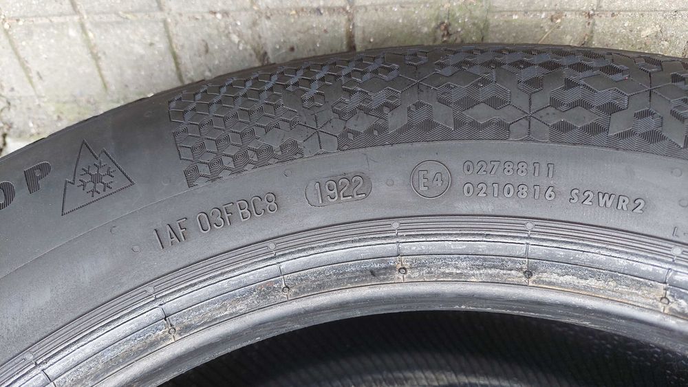 Продавам зимни гуми 205/60/R16 ,  Continental Winter Contact , Laufenn