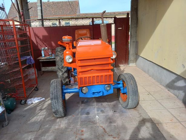 Vând tractor fiat  romanesc 445