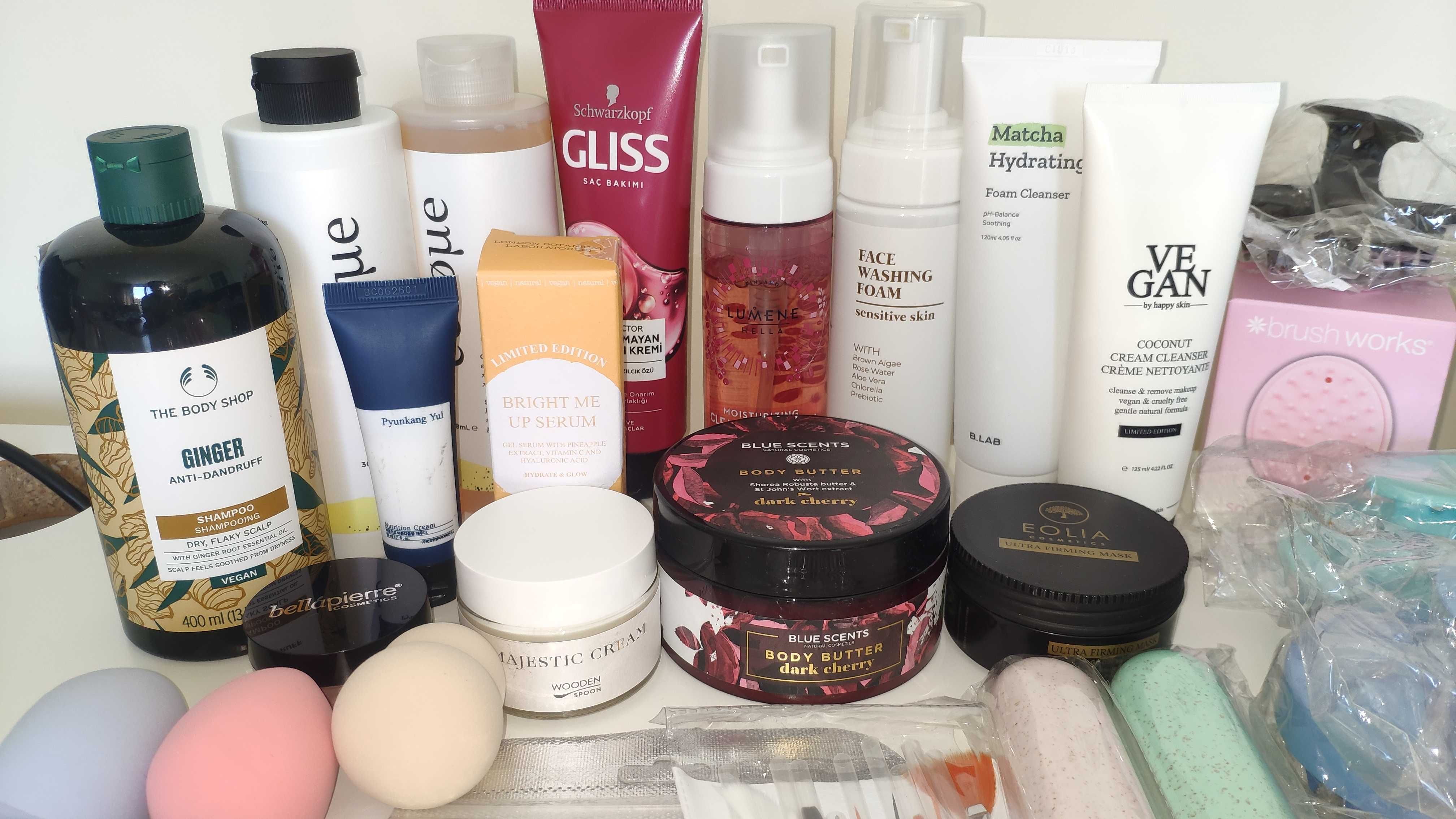 Wooden spoon, Eolia, Lumene, B.lab, Bellapierre, Rumi, The Body shop