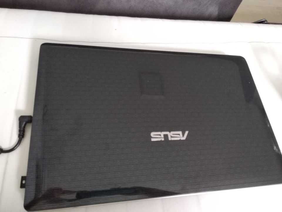 URGENT Vand laptop Asus X53S