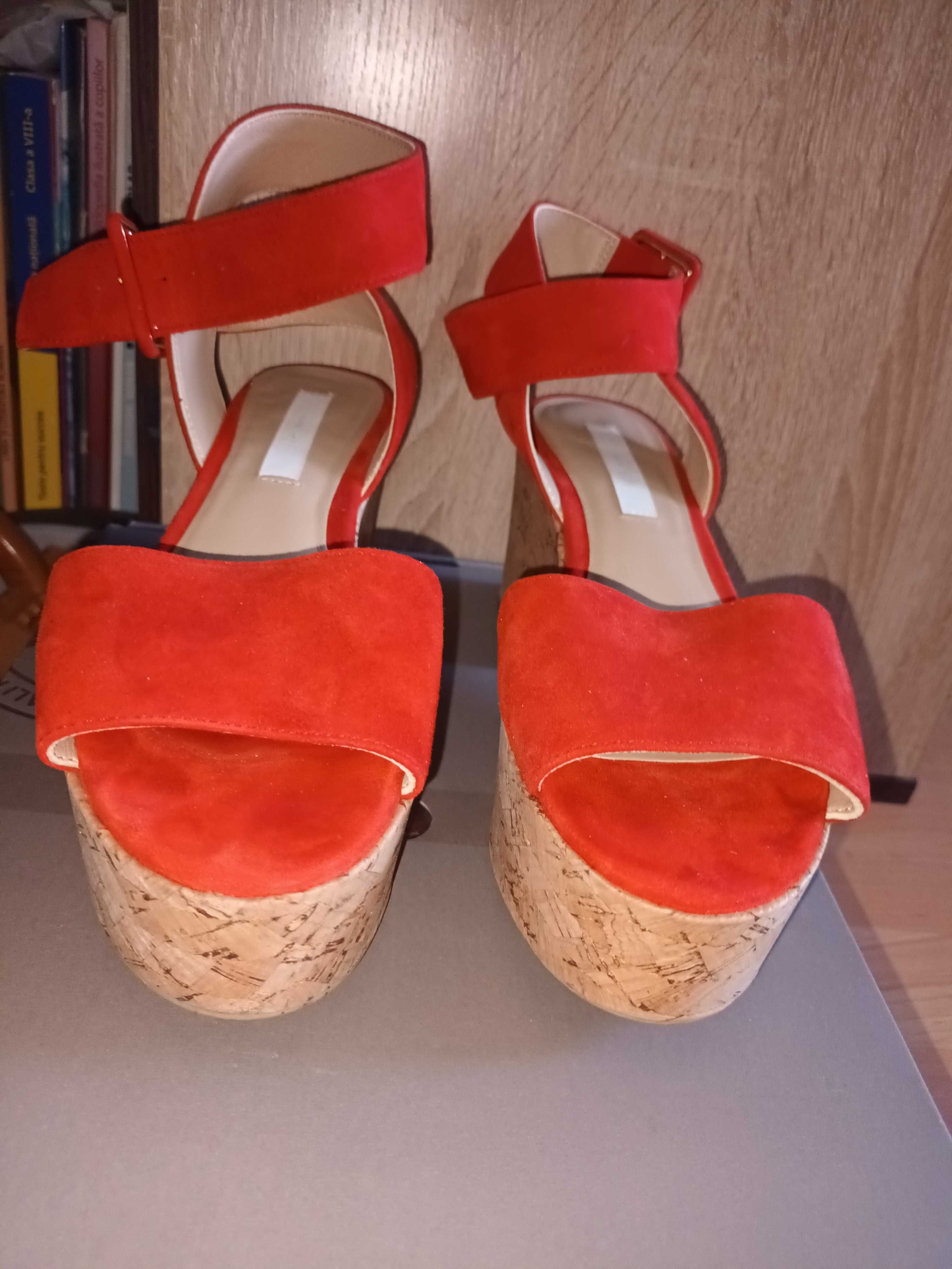 Sandale roșu corai piele întoarsă H&M,37