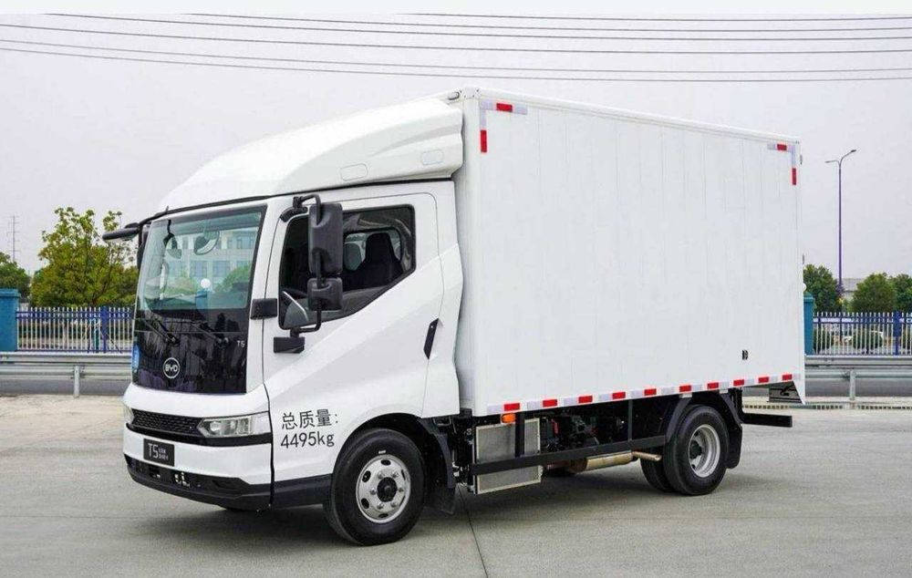 BYD T5 katta moshina 2025