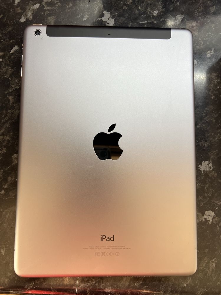 Apple iPad Air (A1475) 4G 64Gb Space Gray