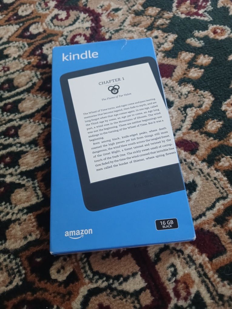 KINDLE  amazon 16 gb black