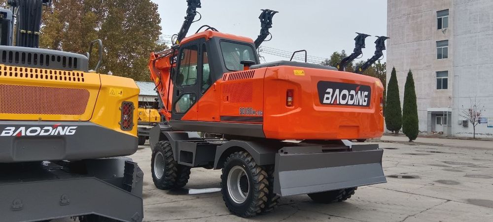 Экскаватор 0.7куб АВТОМАТ