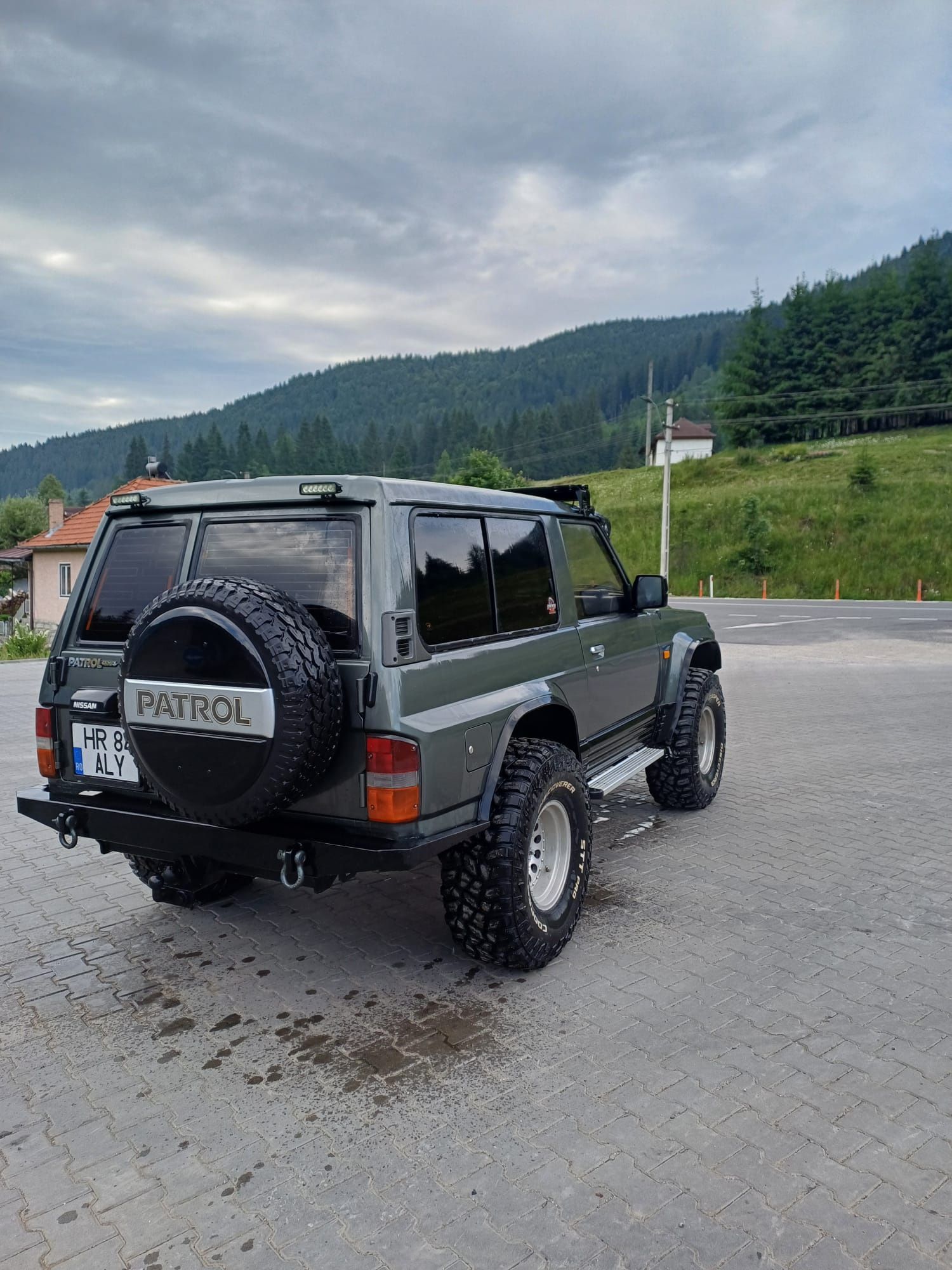 Nissan patrol y60