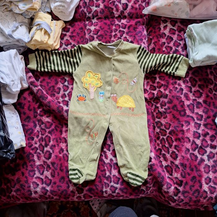 Продам детские вещи от 0 до 5 месяцев