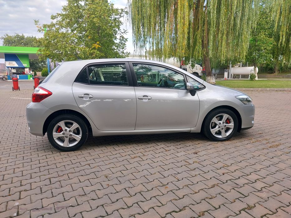 Toyota Auris 2012 hatcback 2.0 diesel 126 cp