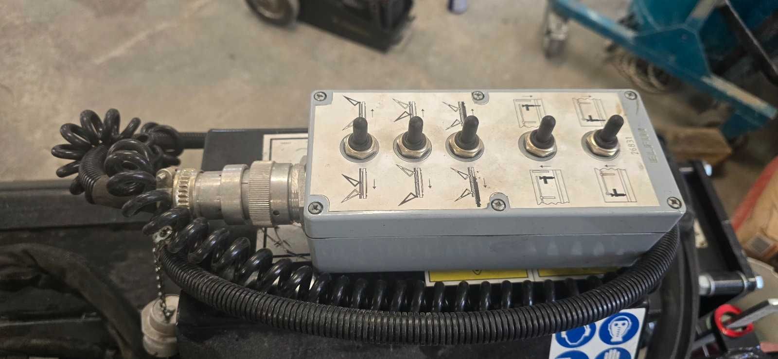 Асфалтополагач  Simex ST160