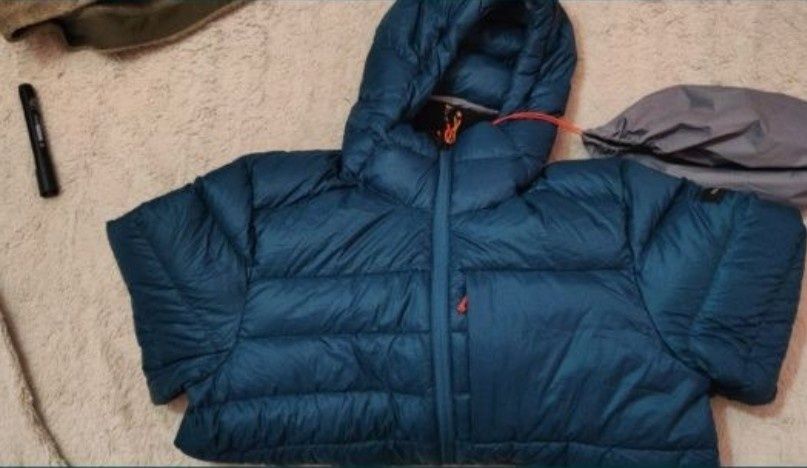 pufoaica Forclaz cu gluga, S L si XL