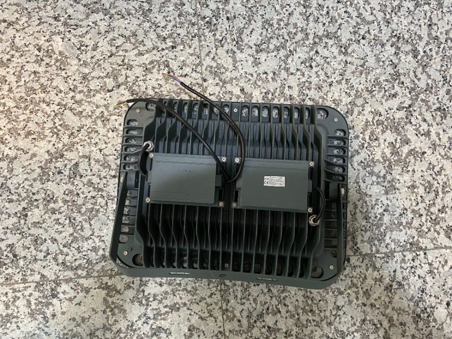 549790 Прожектор ЛЕД 150 W/Прожектор ЛЕД 200 W