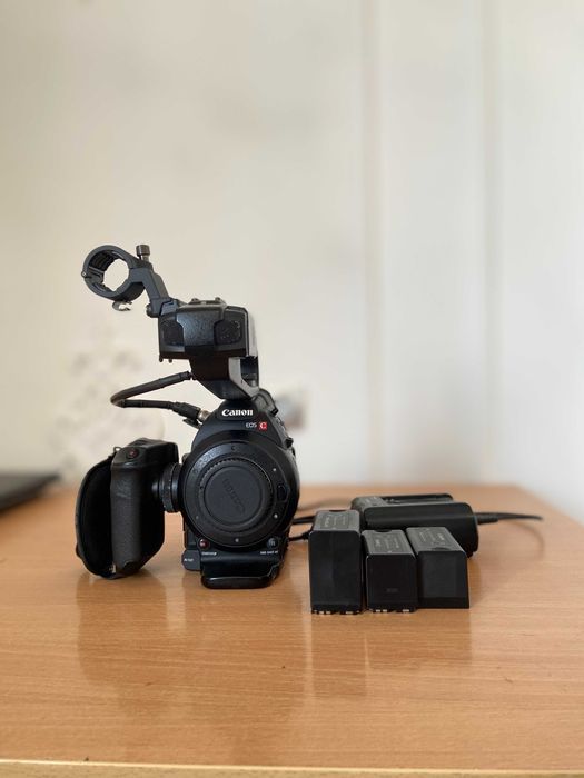 продам Canon c 100