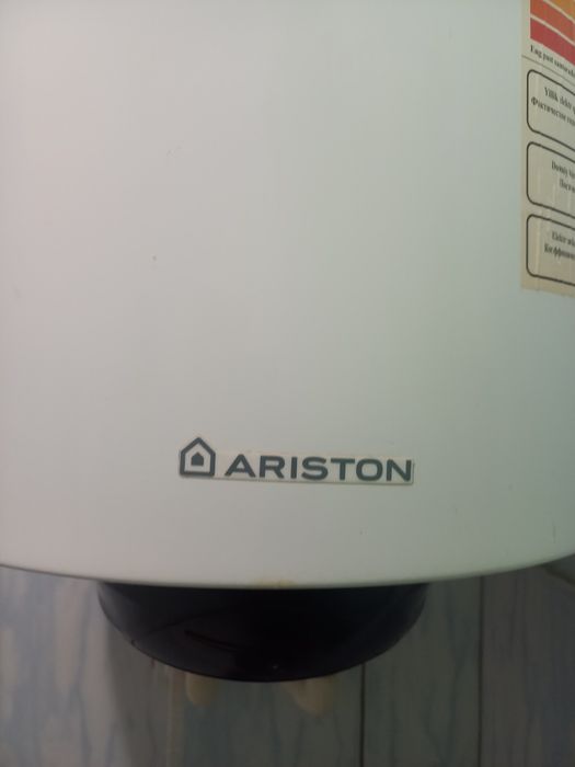 Аристон 100литровый продам
