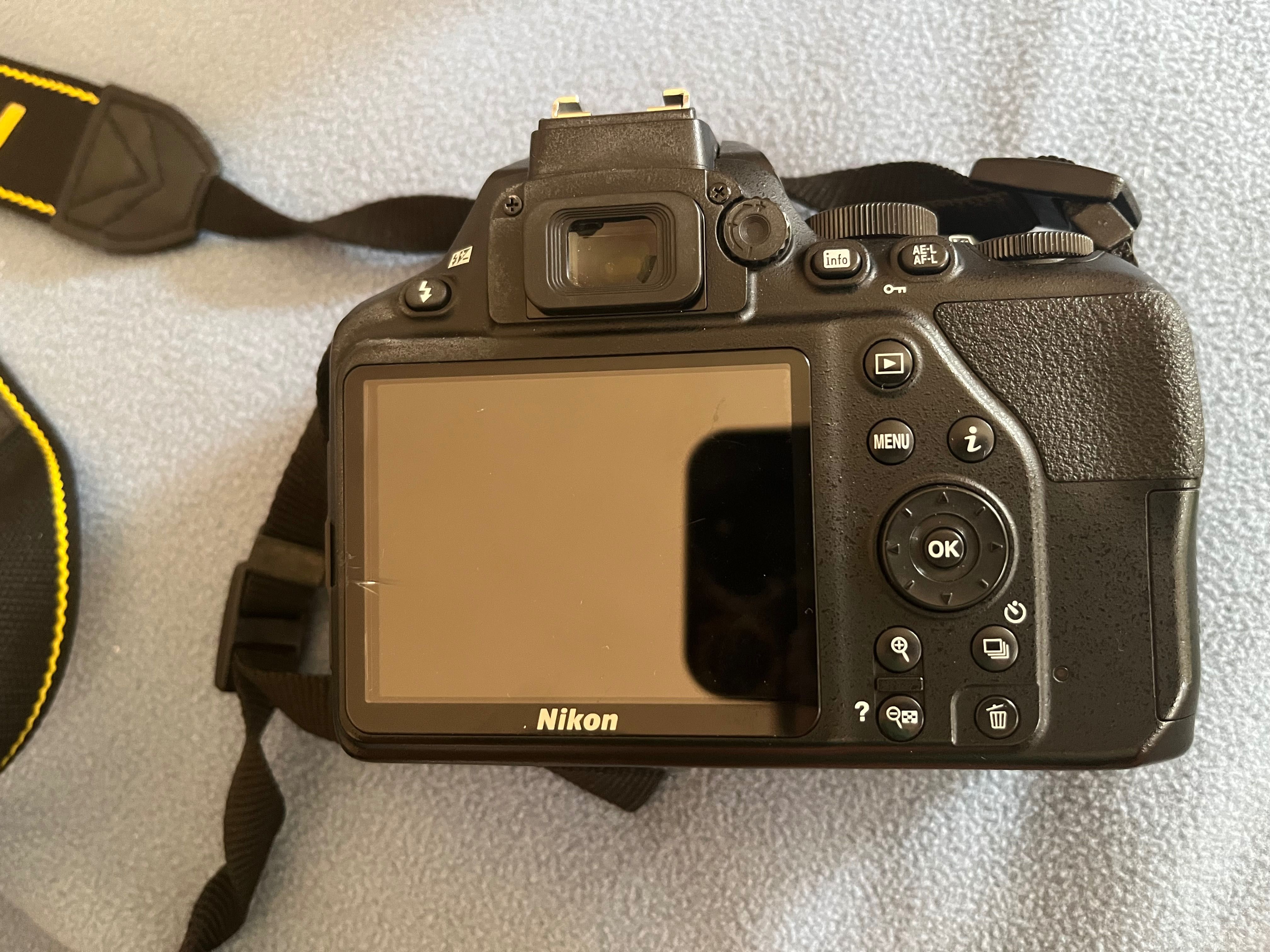 Фотоапарат Nikon D3500