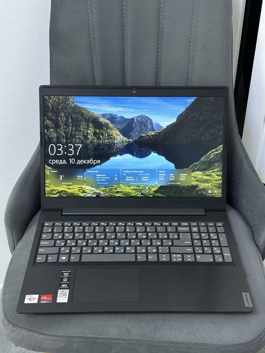 Ноутбук Lenova почти новый