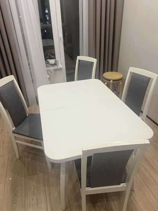 Продам стол со стульями