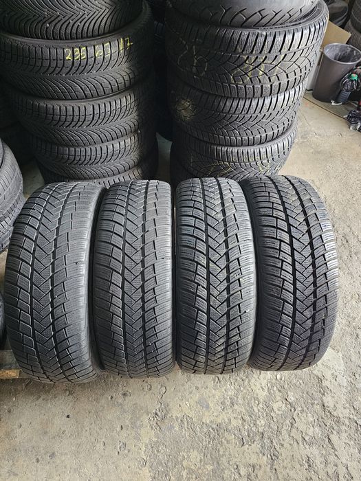 4 anvelope iarna 225 55 17 Vredestein 6.2mm 2019