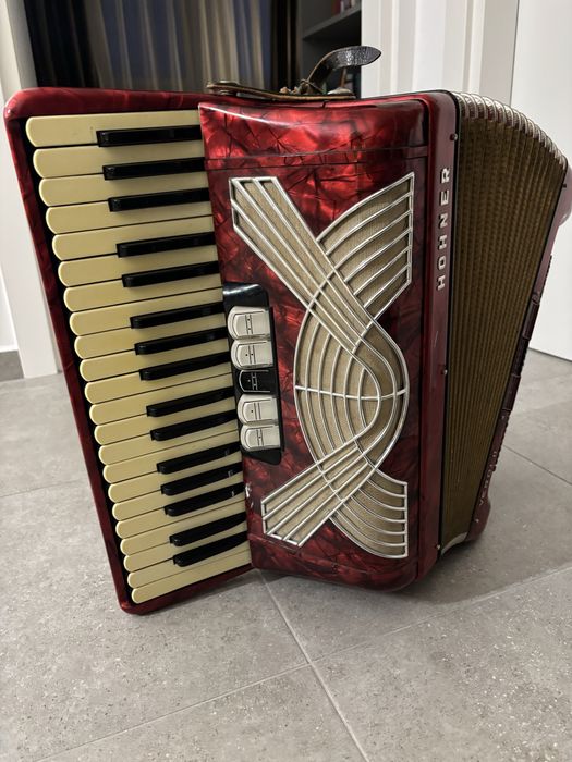 Acordeon Hohner Verdi 2 cu 96 de basi