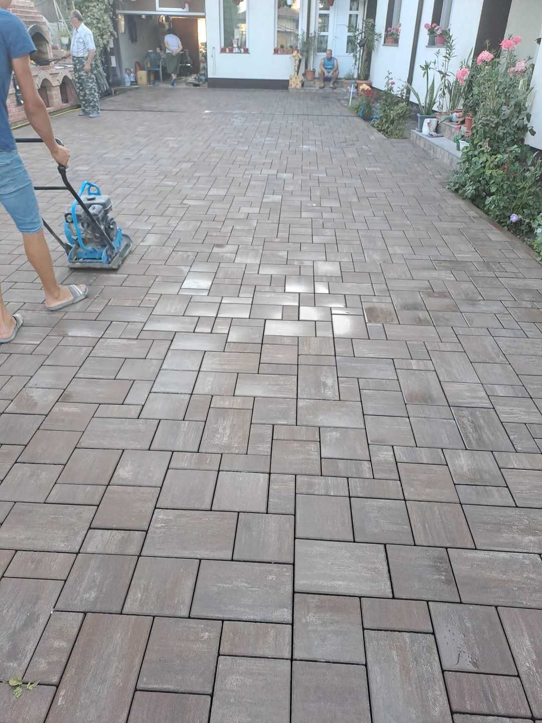 Echipă montaj in toate zonele țarii