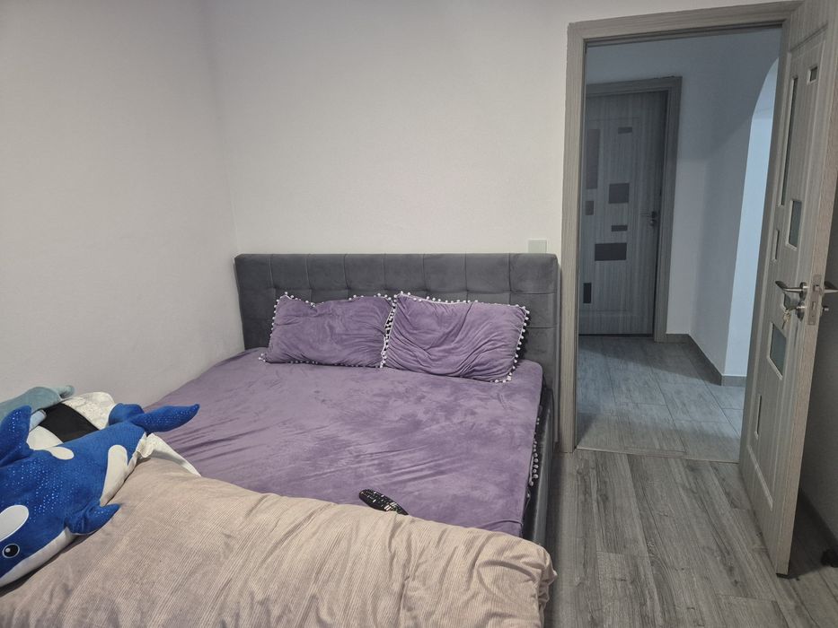 Vând apartament 3 camere