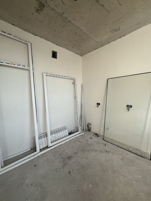 Срочно продам окно и дверь на балкон