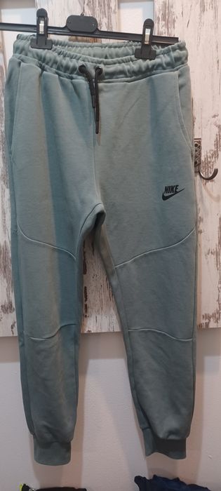 Детски екип Nike 176 см.