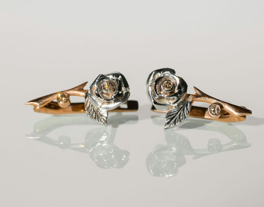 Продам женский набор серьги и кольцо с бриллиантом