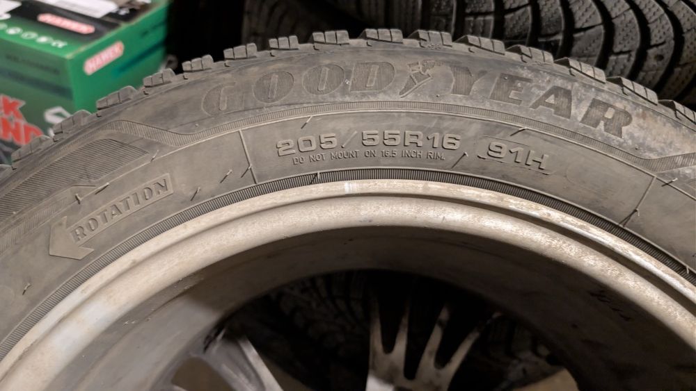 Продавам лети джанти 16 5х110 със зимни гуми