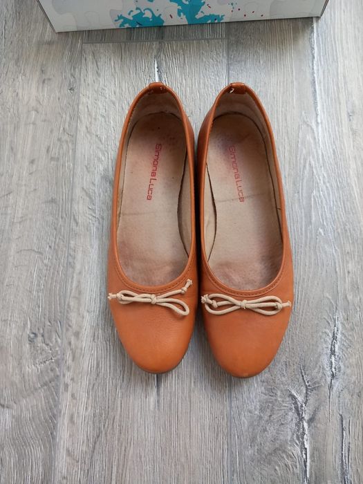 Balerini din piele, marimea 37, culoare maro