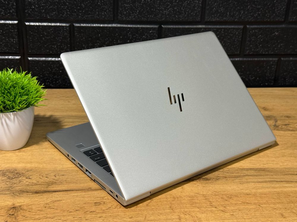 HP ELITEBOOK G5 Ryzen 7 PRO 2700U / 12 / 256 GB NVMe SSD M2